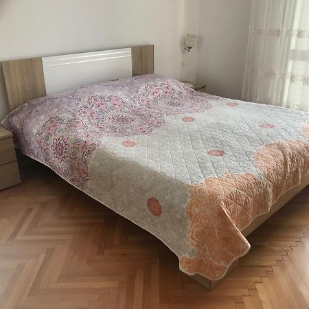 Bolanca Apartments Примоштен Екстер'єр фото