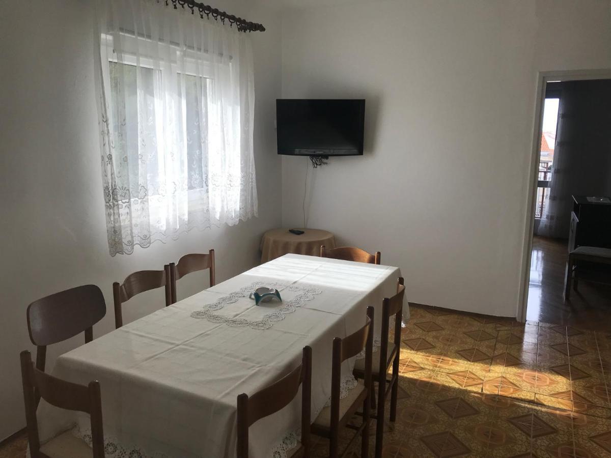 Bolanca Apartments Примоштен Екстер'єр фото