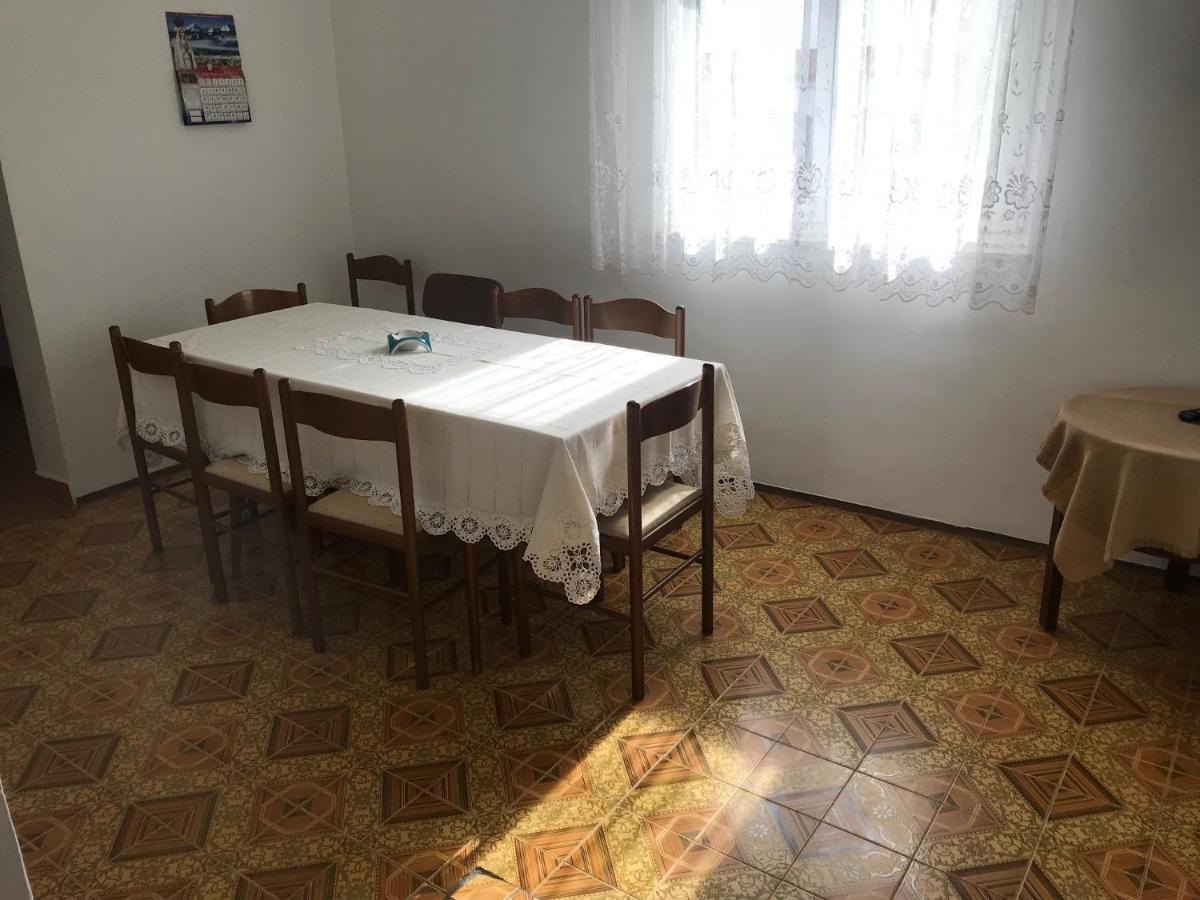 Bolanca Apartments Примоштен Екстер'єр фото